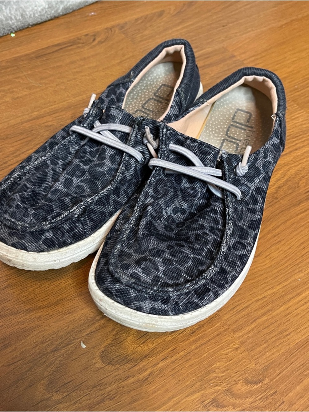 Hey Dude Women Size 6 Wendy Sox Leopard Print Leo Gray Slip On Casual Shoes